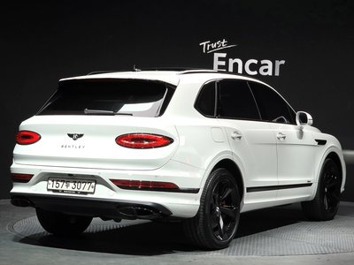 BENTLEY BENTAYGA - 3