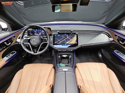 MERCEDES-BENZ E-CLASS - 5