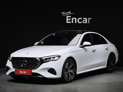 MERCEDES-BENZ E-CLASS - 1