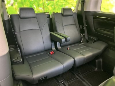 2022 Toyota ALPHARD photo 6