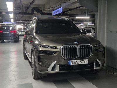 BMW X7 - 1