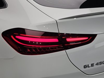 صورة 10 لـ 2023 Mercedes-BENZ GLE