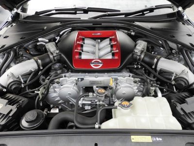 NISSAN GT-R - 4