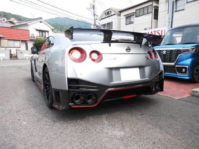 NISSAN GT-R - 2
