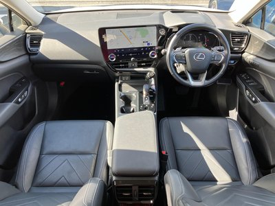 2022 Lexus NX — миниатюра 13
