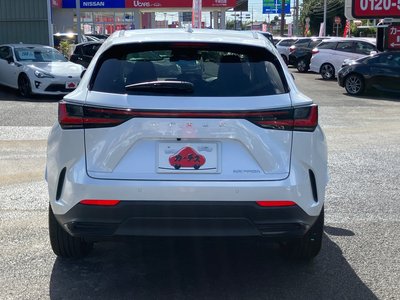 2022 Lexus NX — миниатюра 9