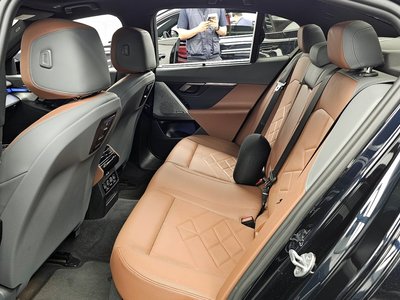 2024 BMW 5 SERIES — миниатюра 16