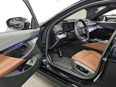 2024 BMW 5 SERIES — миниатюра 13