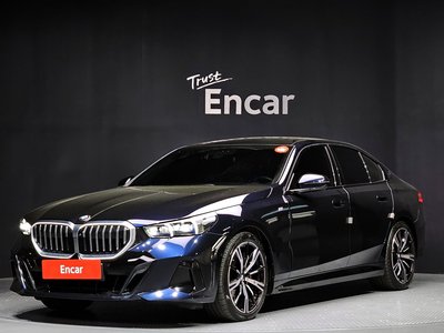 BMW 5 SERIES - 1