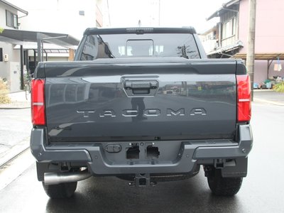 TOYOTA TACOMA - 4