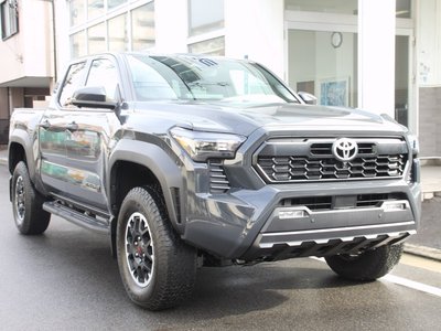 TOYOTA TACOMA - 1