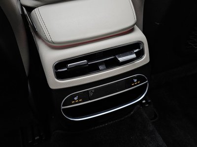 2023 Genesis GV70 thumbnail 24