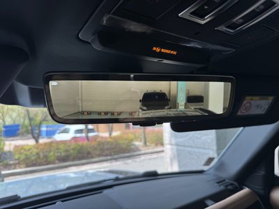 2025 LAND Rover DEFENDER 缩略图 14