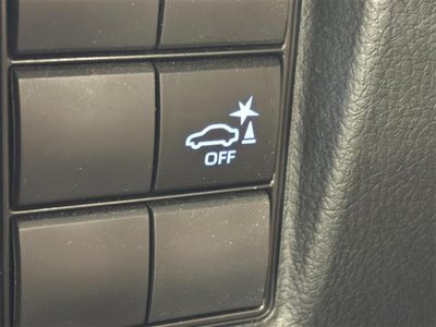TOYOTA LAND CRUISER PRADO - 8