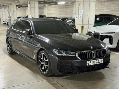 BMW 5 SERIES - 1