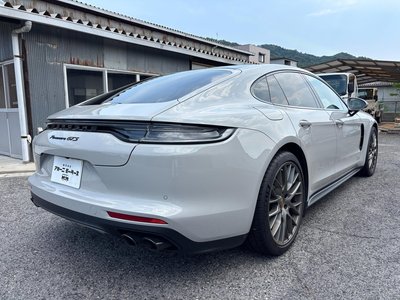 PORSCHE PANAMERA - 5