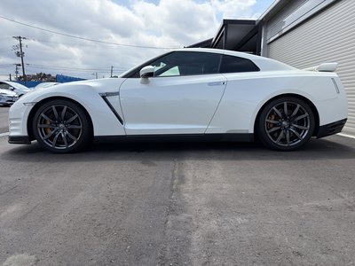 NISSAN GT-R - 10