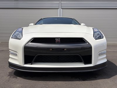 NISSAN GT-R - 6