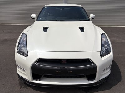 NISSAN GT-R - 5