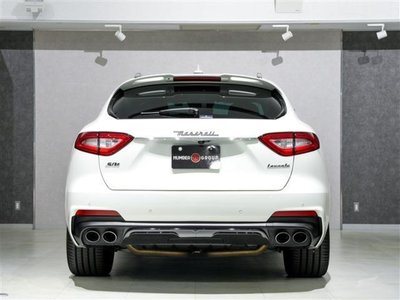 MASERATI LEVANTE - 3