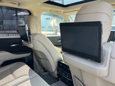 TOYOTA LAND CRUISER 300 - 5