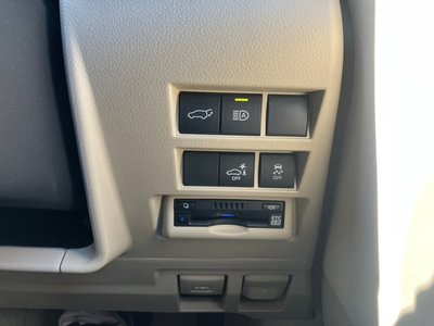 TOYOTA LAND CRUISER 300 - 7