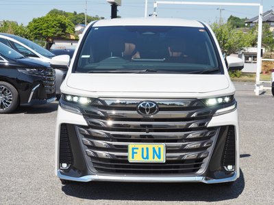 TOYOTA VELLFIRE - 2