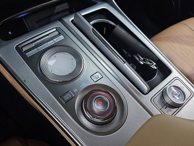 GENESIS GV80 - 9