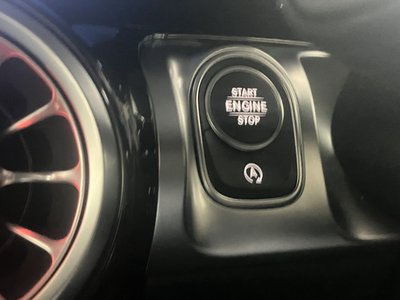 2025 Mercedes-BENZ GLB — миниатюра 34