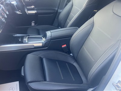 2025 Mercedes-BENZ GLB — миниатюра 54
