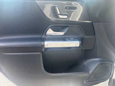 2025 Mercedes-BENZ GLB — миниатюра 61