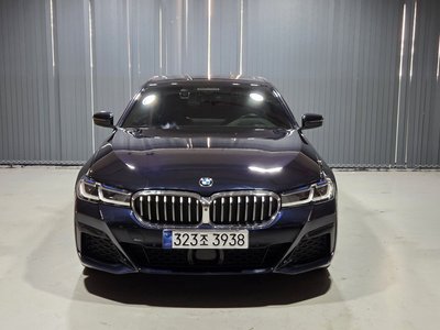 BMW 5 SERIES - 4