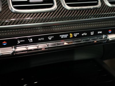 2026 Mercedes-BENZ GLS AMG — миниатюра 31