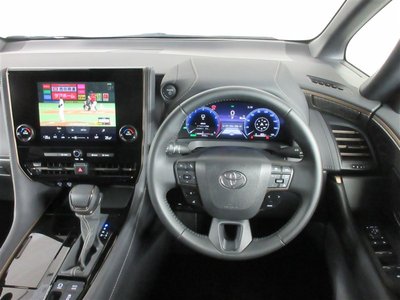 TOYOTA ALPHARD - 4