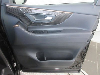 صورة مصغرة 29 لـ 2025 TOYOTA ALPHARD