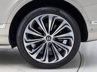 2024 Bentley BENTAYGA photo 6