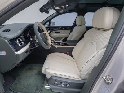 2024 Bentley BENTAYGA photo 10