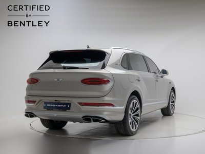 2024 Bentley BENTAYGA photo 3