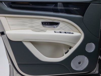 2024 Bentley BENTAYGA 缩略图 13
