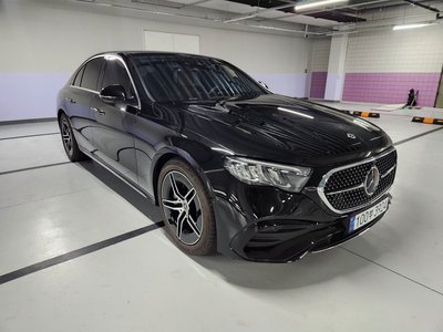 MERCEDES-BENZ E-CLASS - 5