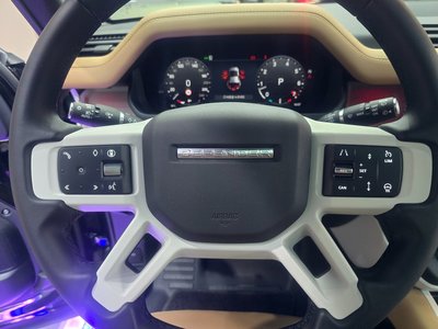 LAND ROVER DEFENDER - 9