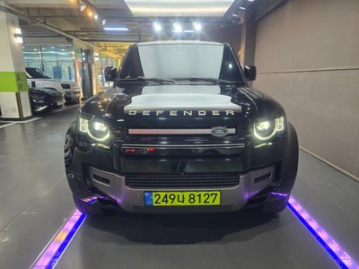 LAND ROVER DEFENDER - 1