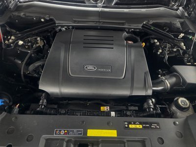 LAND ROVER DEFENDER - 7