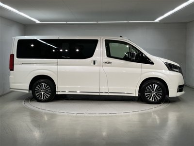 TOYOTA GRAND ACE - 4