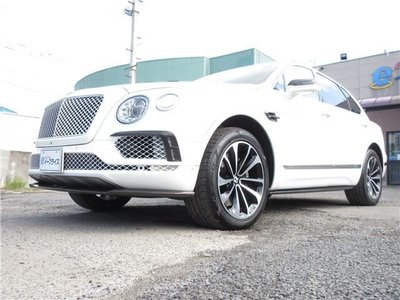 BENTLEY BENTAYGA - 7