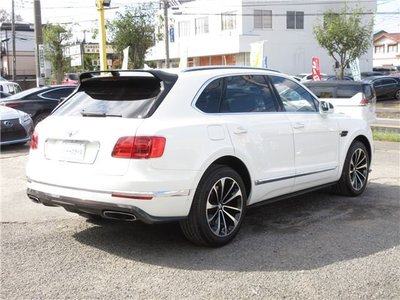 BENTLEY BENTAYGA - 4