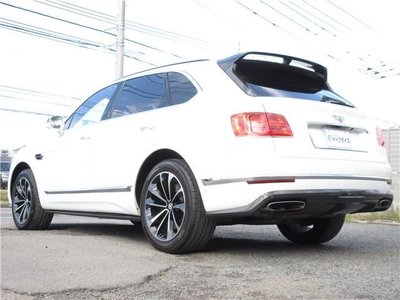 BENTLEY BENTAYGA - 10