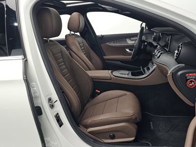 MERCEDES-BENZ E-CLASS - 10