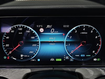 MERCEDES-BENZ E-CLASS - 8