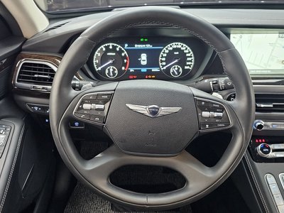 2021 Genesis G90 thumbnail 19
